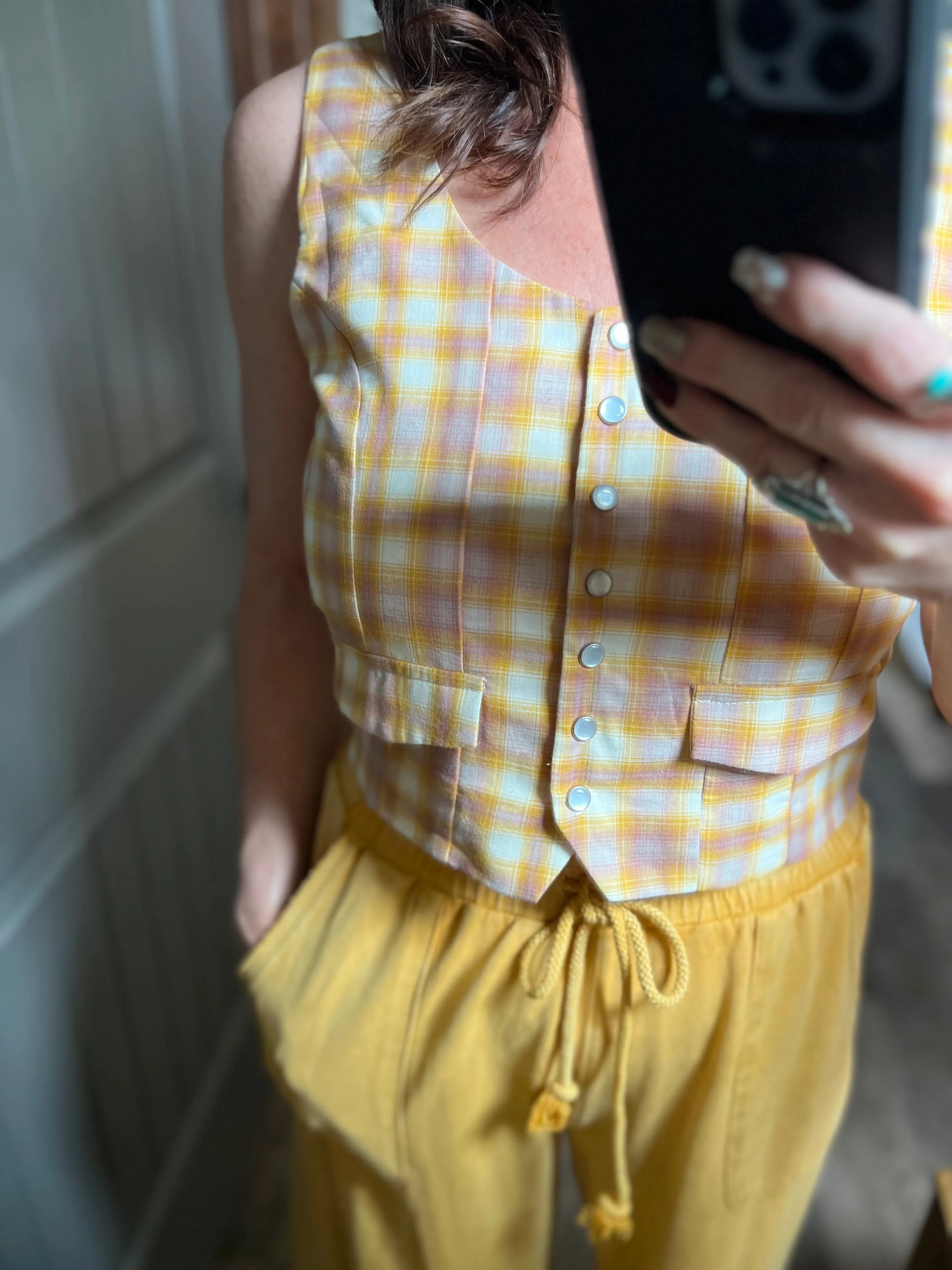 1086 PEARL SNAP MUSTARD PLAID VEST