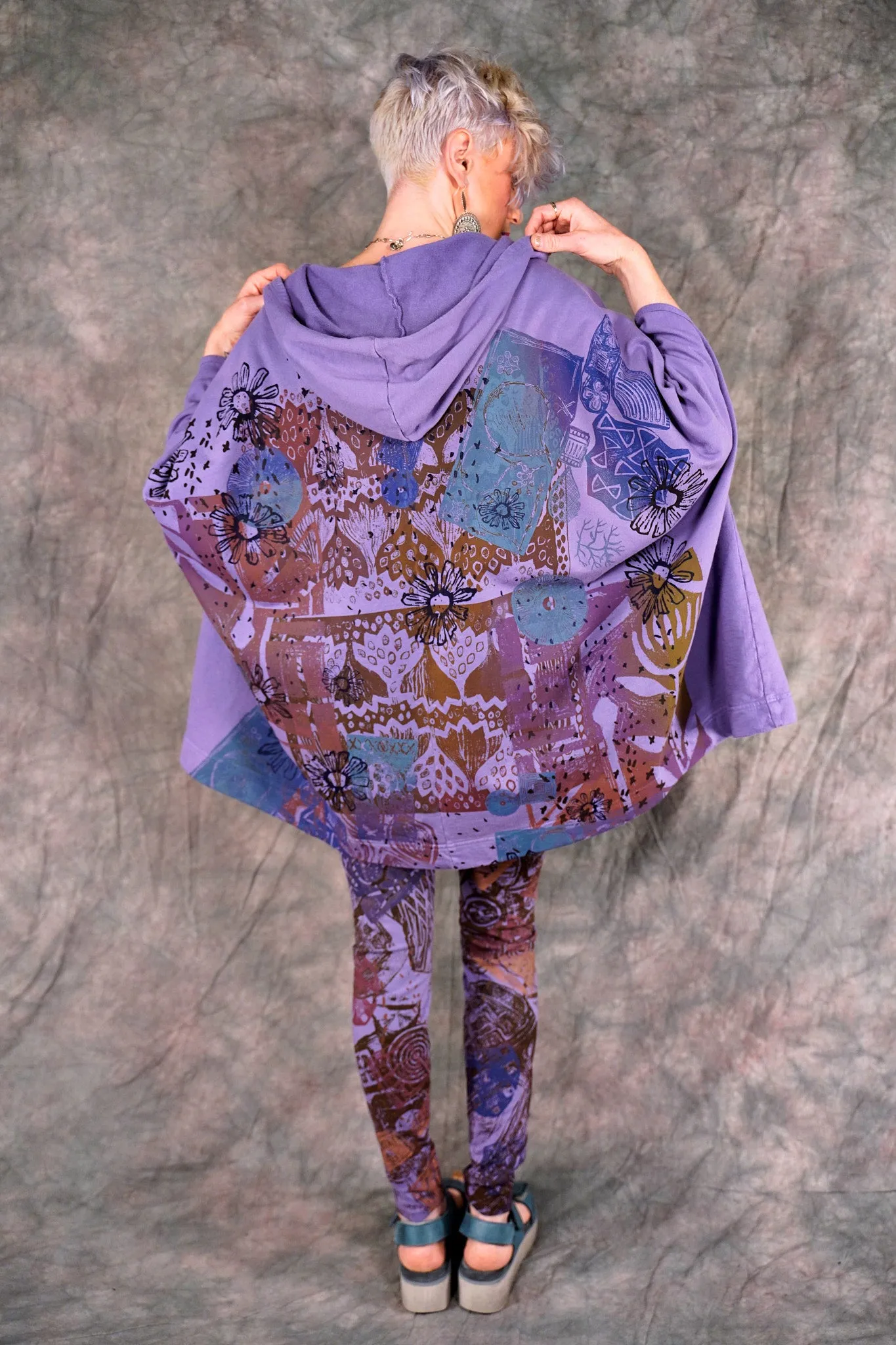 5307 Postcard Zipper Vest Violet-P
