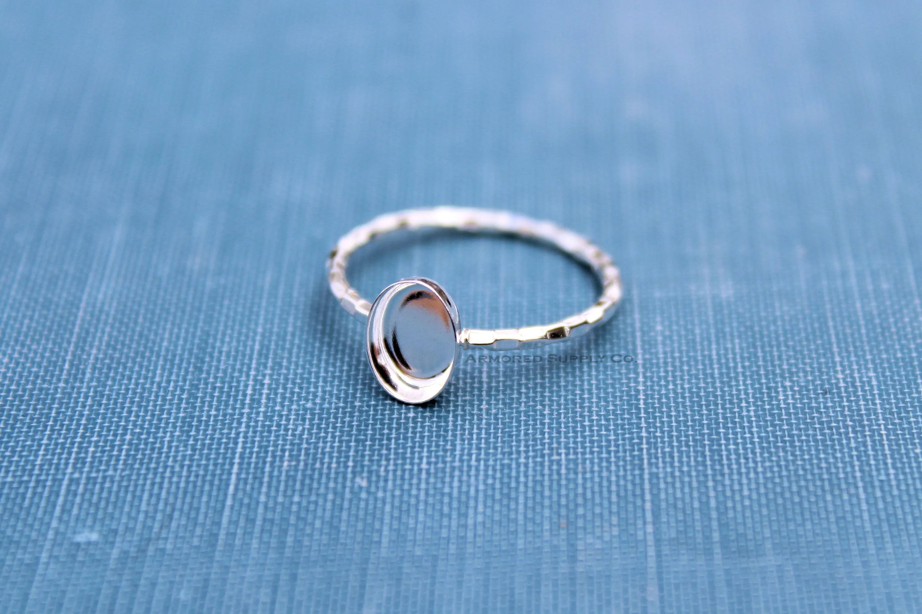 6x4mm Oval Bezel Checkered Ring blank