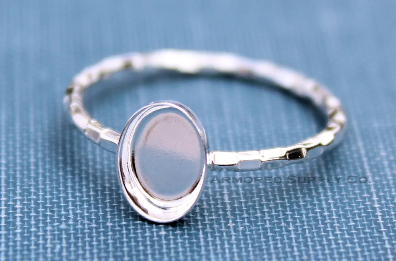 8x6mm Oval Bezel Checkered Ring blank