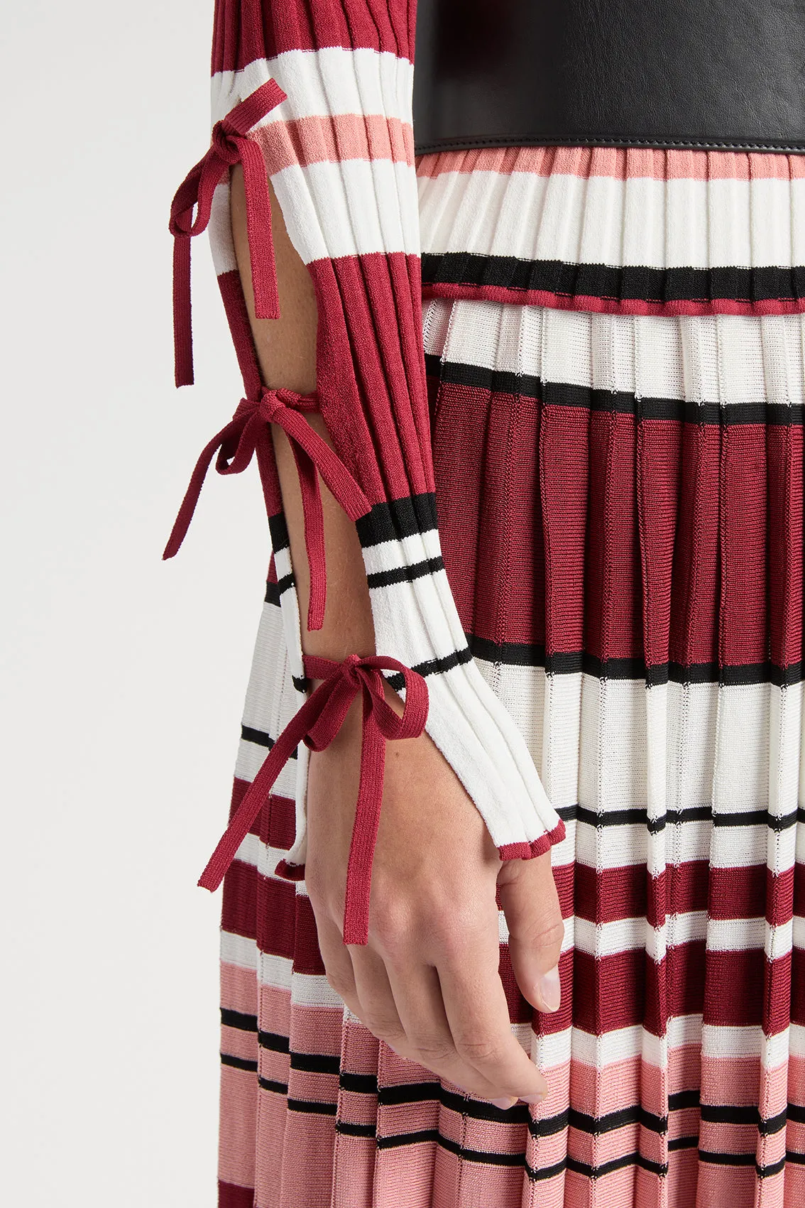 AMALFI COAST RED STRIPED KNITWEAR ADORNED WITH A BOW