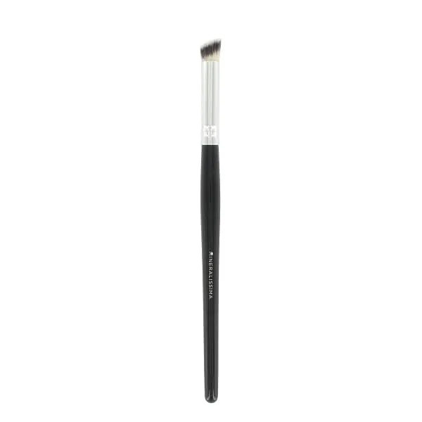 ANGLED CONCEALER BRUSH