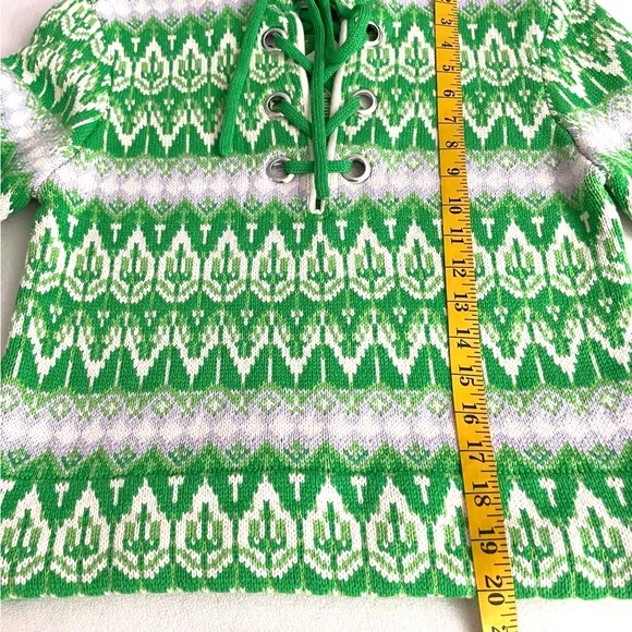 BDG Rían Lace up Sweater
