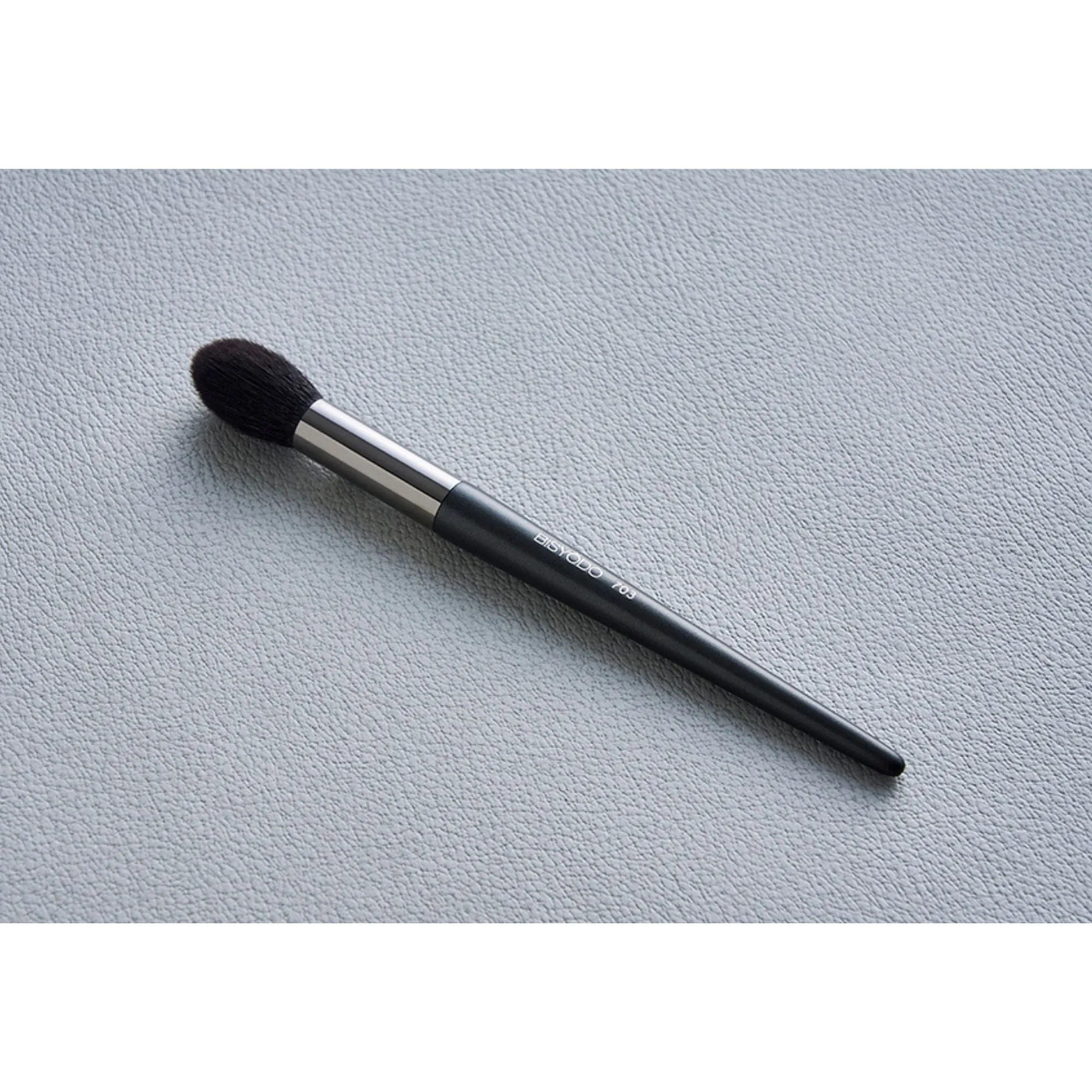 Bisyodo T-703 Highlight Brush, Tsumugi Series
