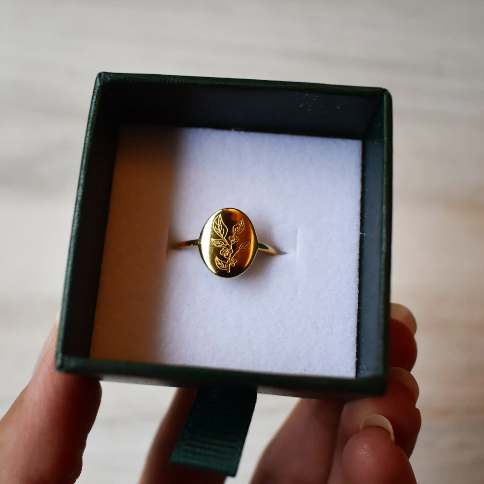 Camellia Sinensis Oval Ring