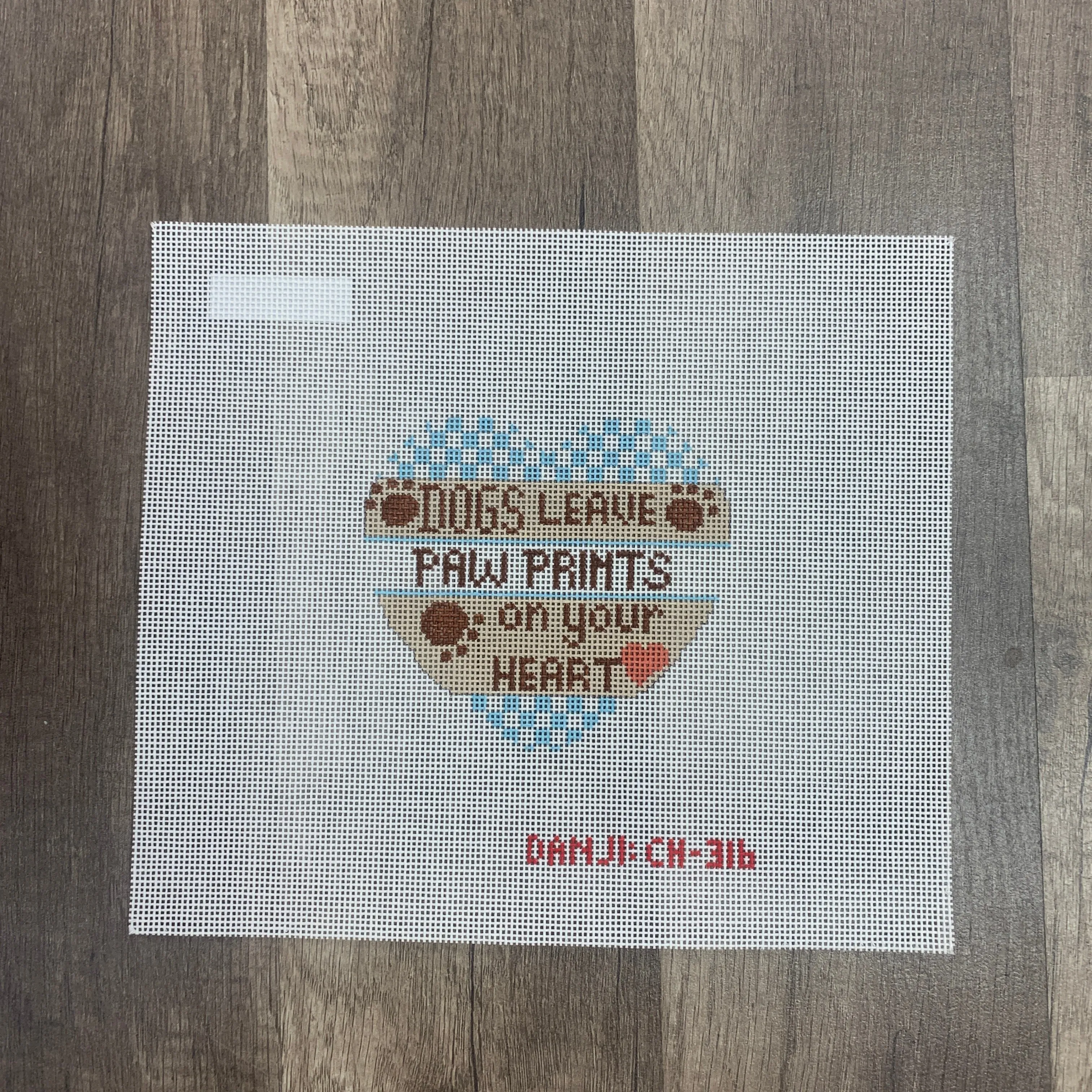 CH-316-13M - Dog Blue Checkered Heart 13 Mesh
