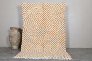 Checkered Moroccan Rug - 5.8 x 9.3 ft | Handwoven Beige and White