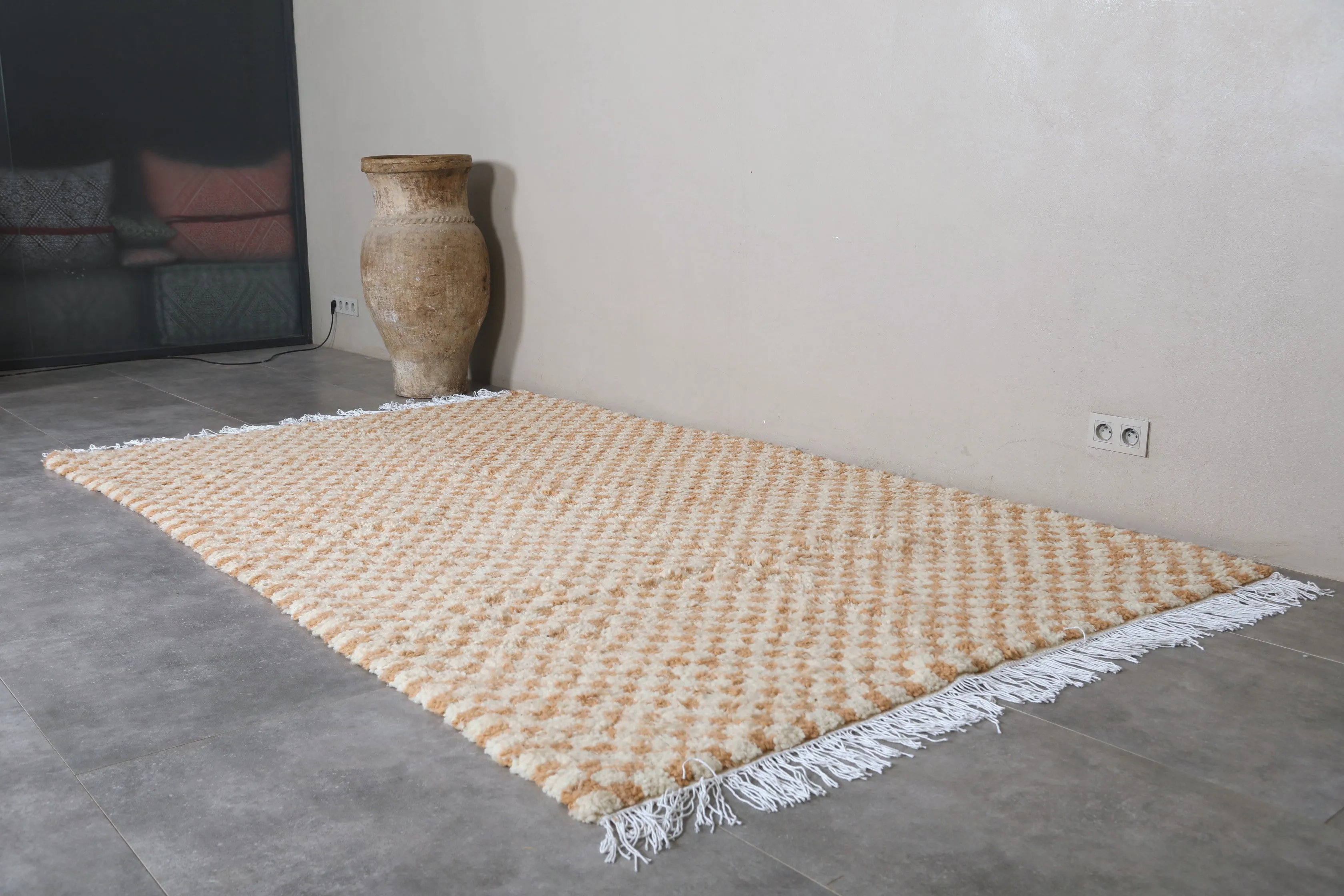 Checkered Moroccan Rug - 5.8 x 9.3 ft | Handwoven Beige and White