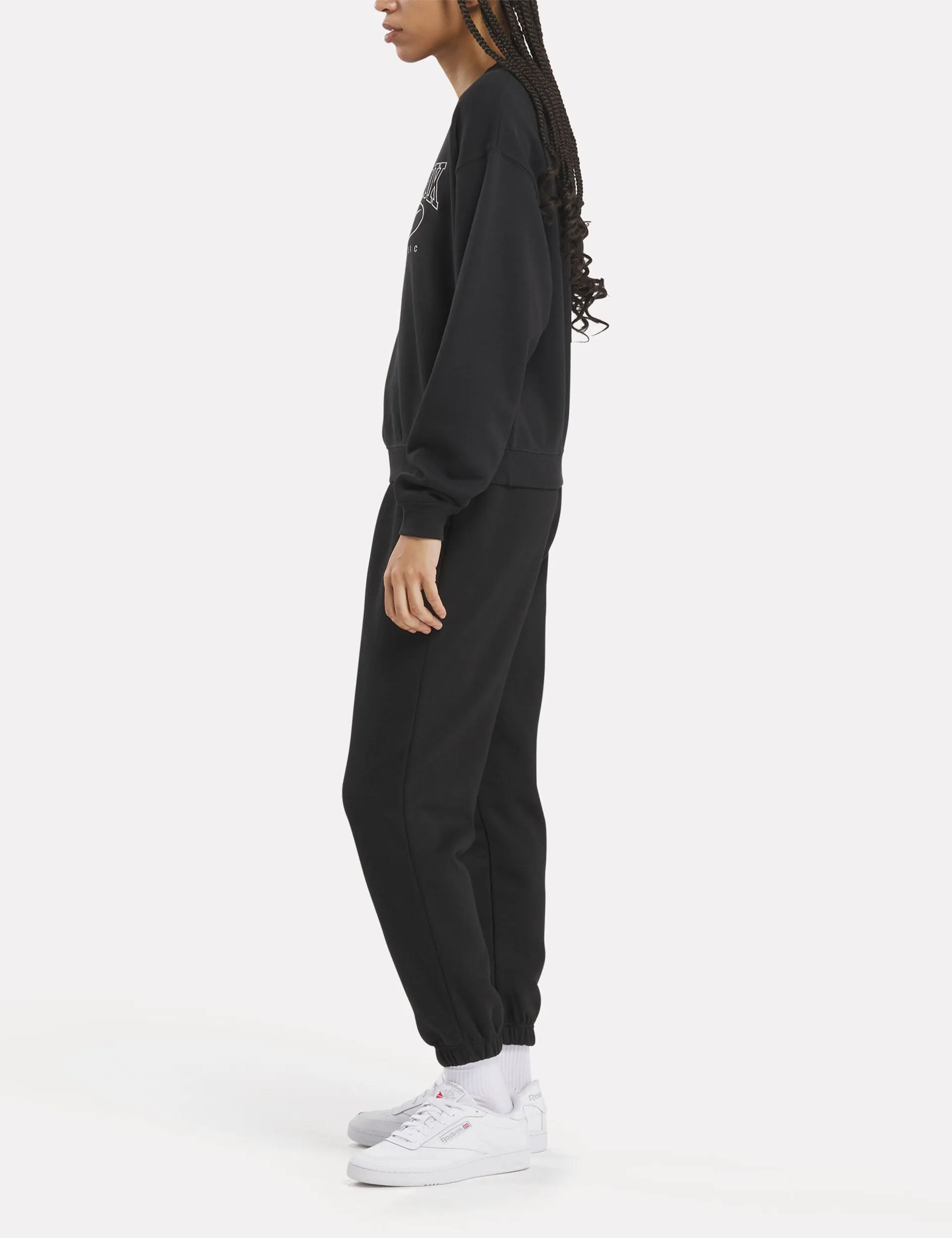 Classics Archive Essentials Crew Sweatshirt - Black