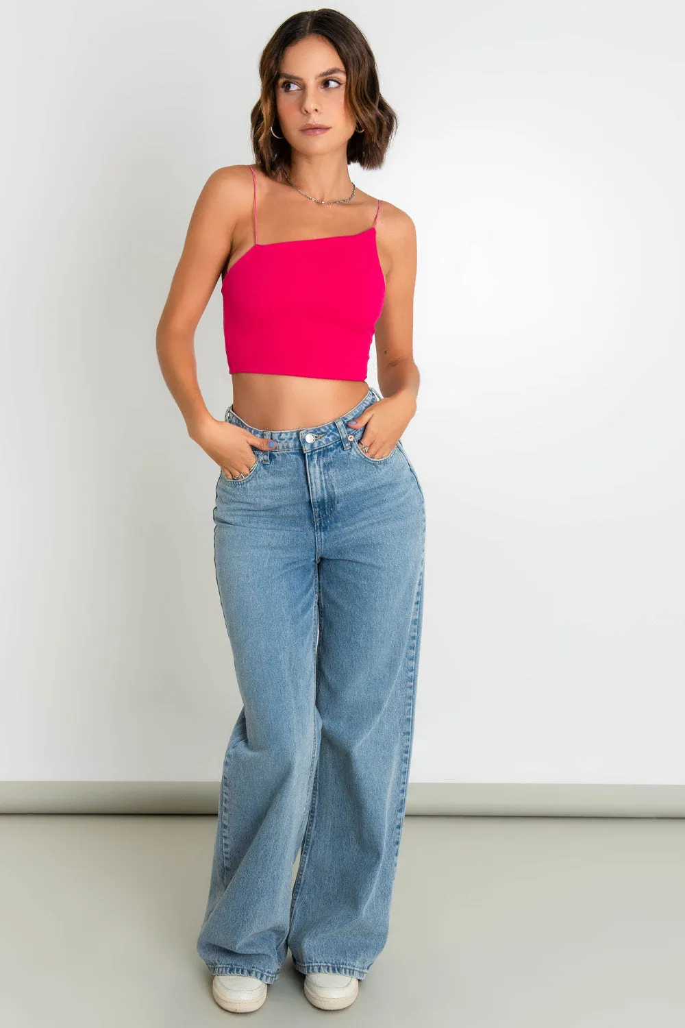 Crop top tirantes escote diagonal