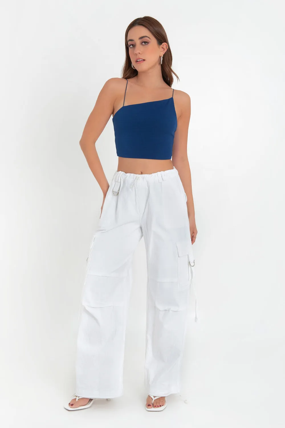 Crop top tirantes escote diagonal