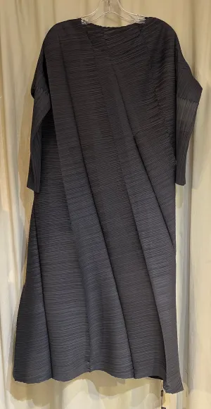 Diagonal Pleats Dress