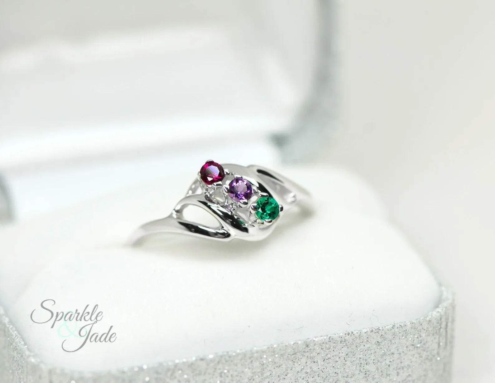 Diagonal Swirl Mother's Family Birthstone Ring