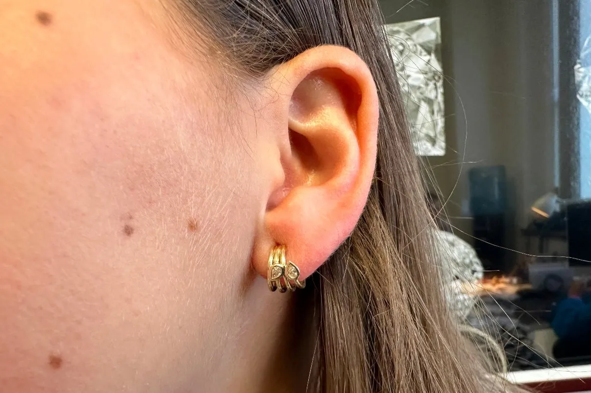Earrings 14kt Gold Lobe Stud & Pear Diamonds