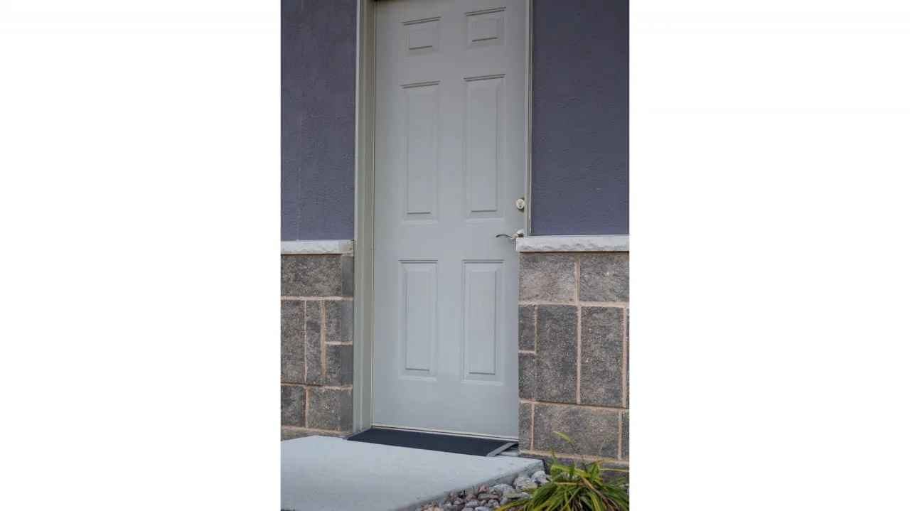 EZ-Access Transitions Angled Entry Plate