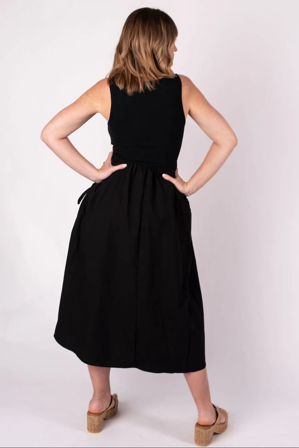 Faith Sleeveless Midi Dress