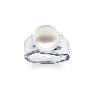 Freshwater Pearl Centre Ring in Sterling Silver