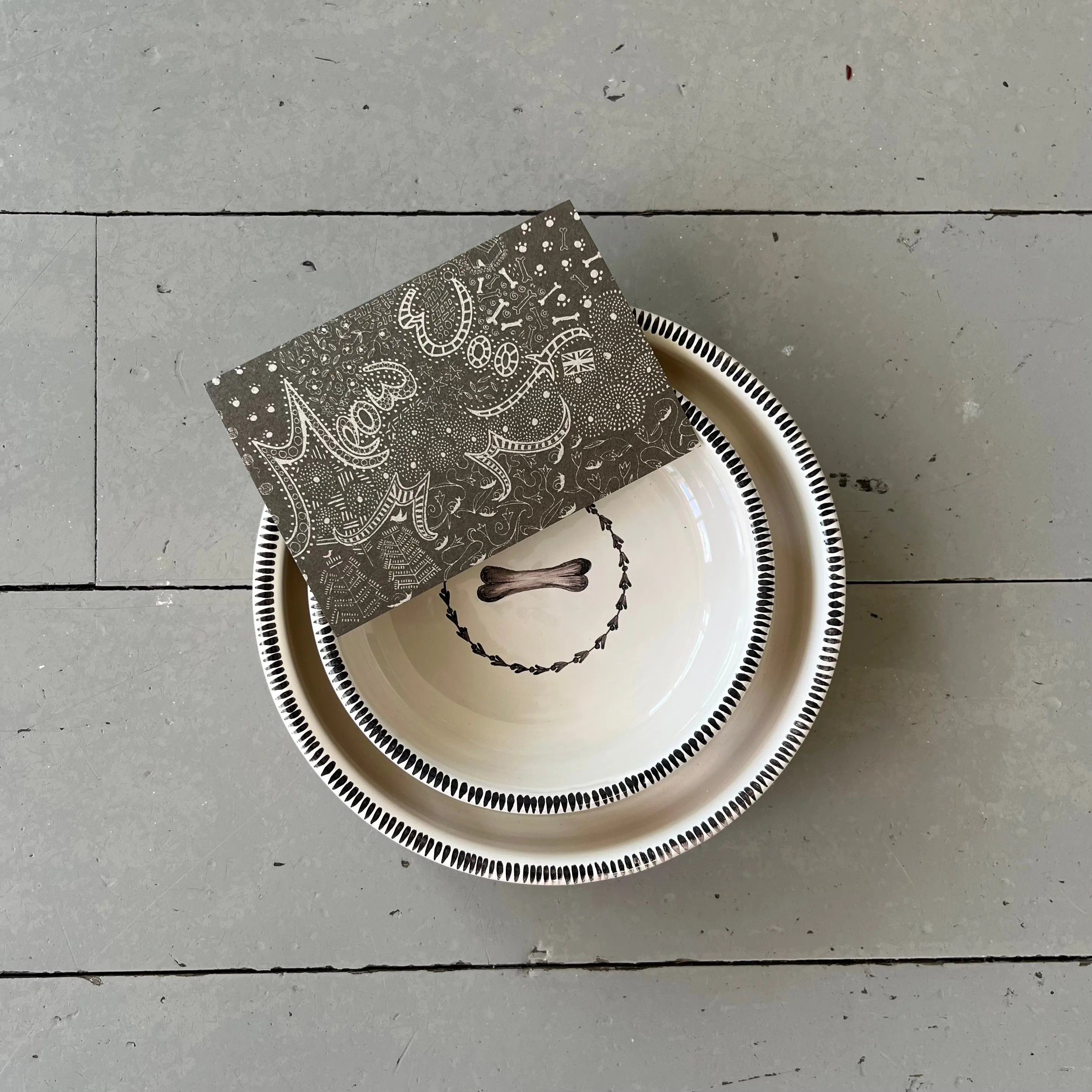 Garland Dog Bowl