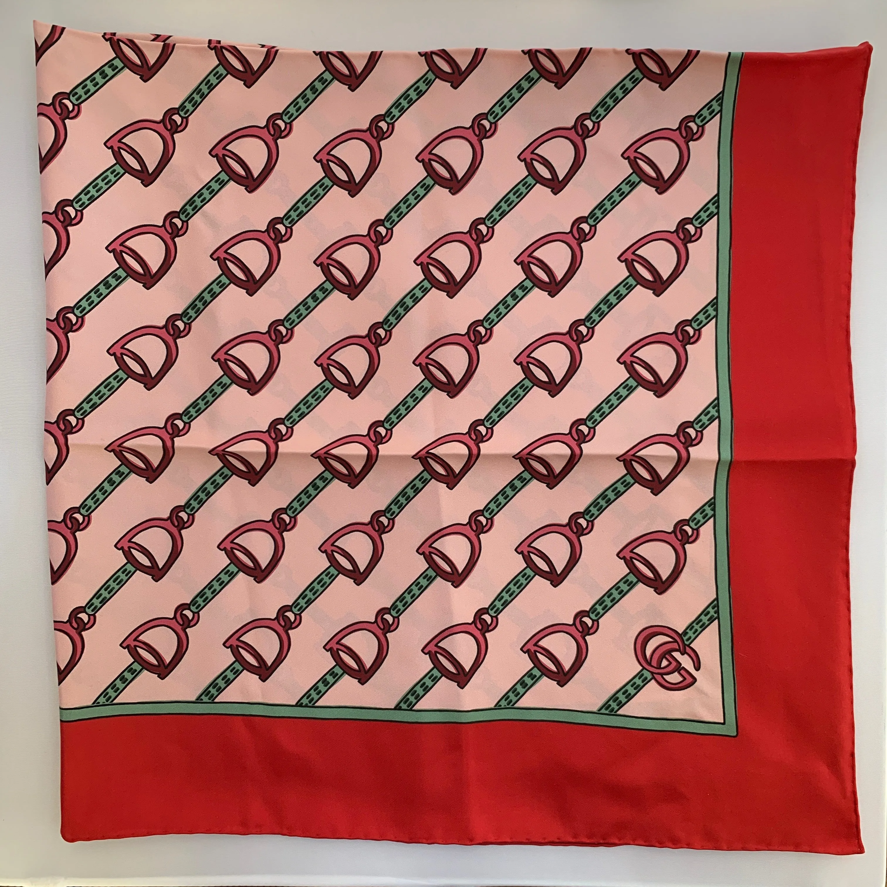 Gucci Reign Horse-bit Silk Twill Scarf in Pink