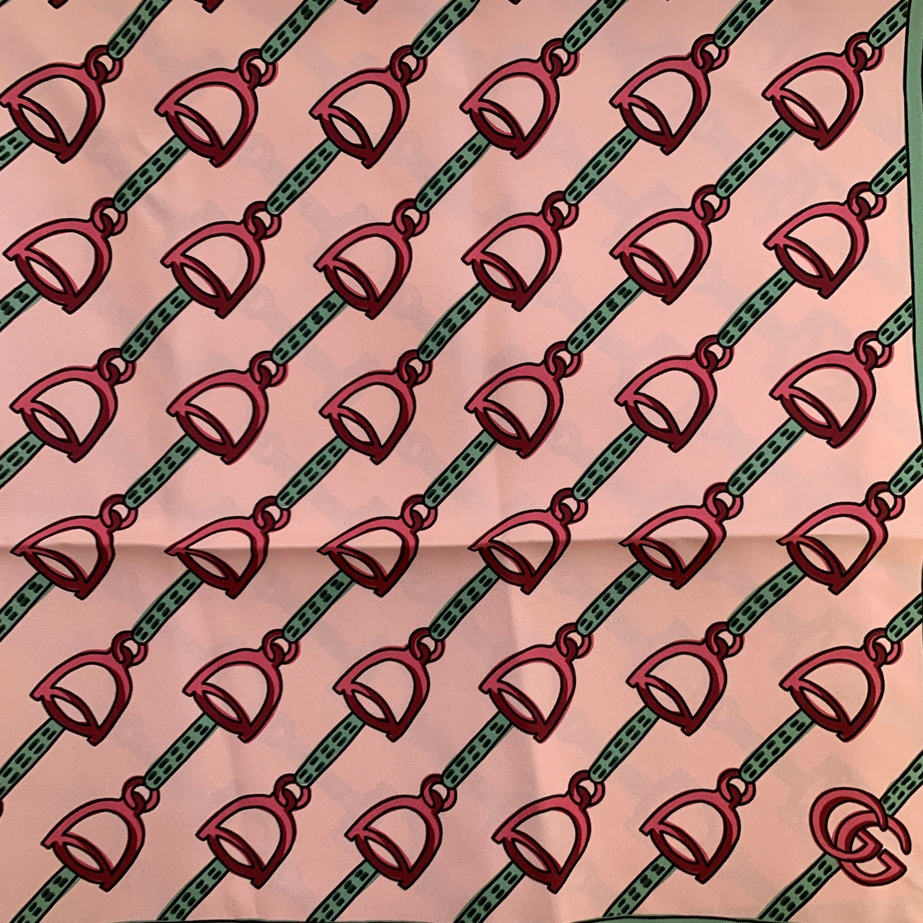 Gucci Reign Horse-bit Silk Twill Scarf in Pink