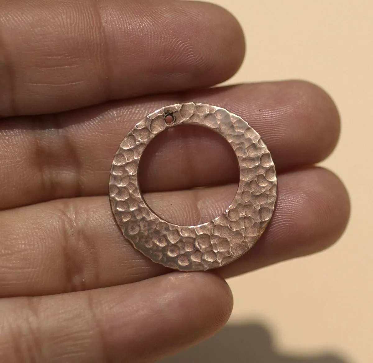 Hammered Copper Hoops 25mm Blank for Earrings -Pendant Offset Circle for Enameling Stamping Texturing Charms, Jewelry Supplies - 4 Pieces