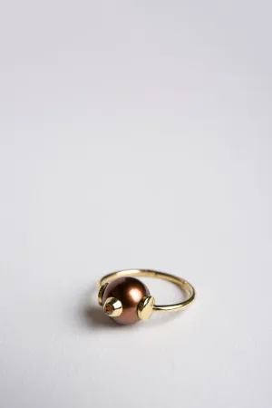 HANNAH MARTIN | DIAMOND STUDDED PEARL 'CAPTIVE' LARGE BROWN EARRING