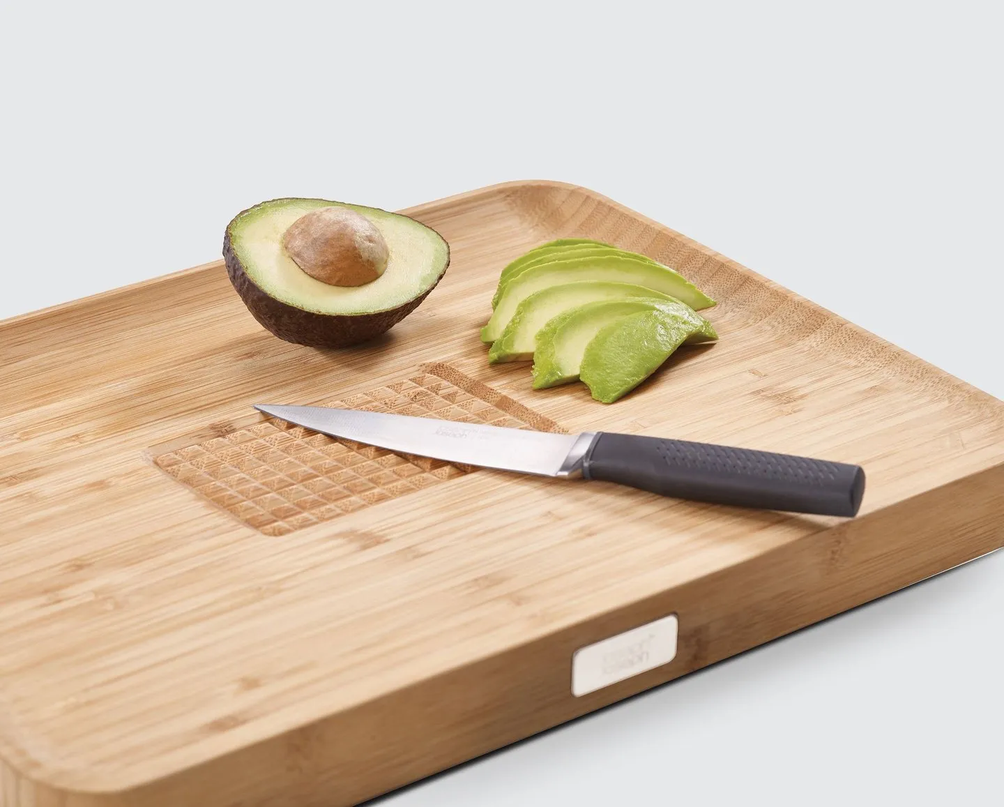 Joseph Joseph Cut & Carve Bamboo Chopping Board