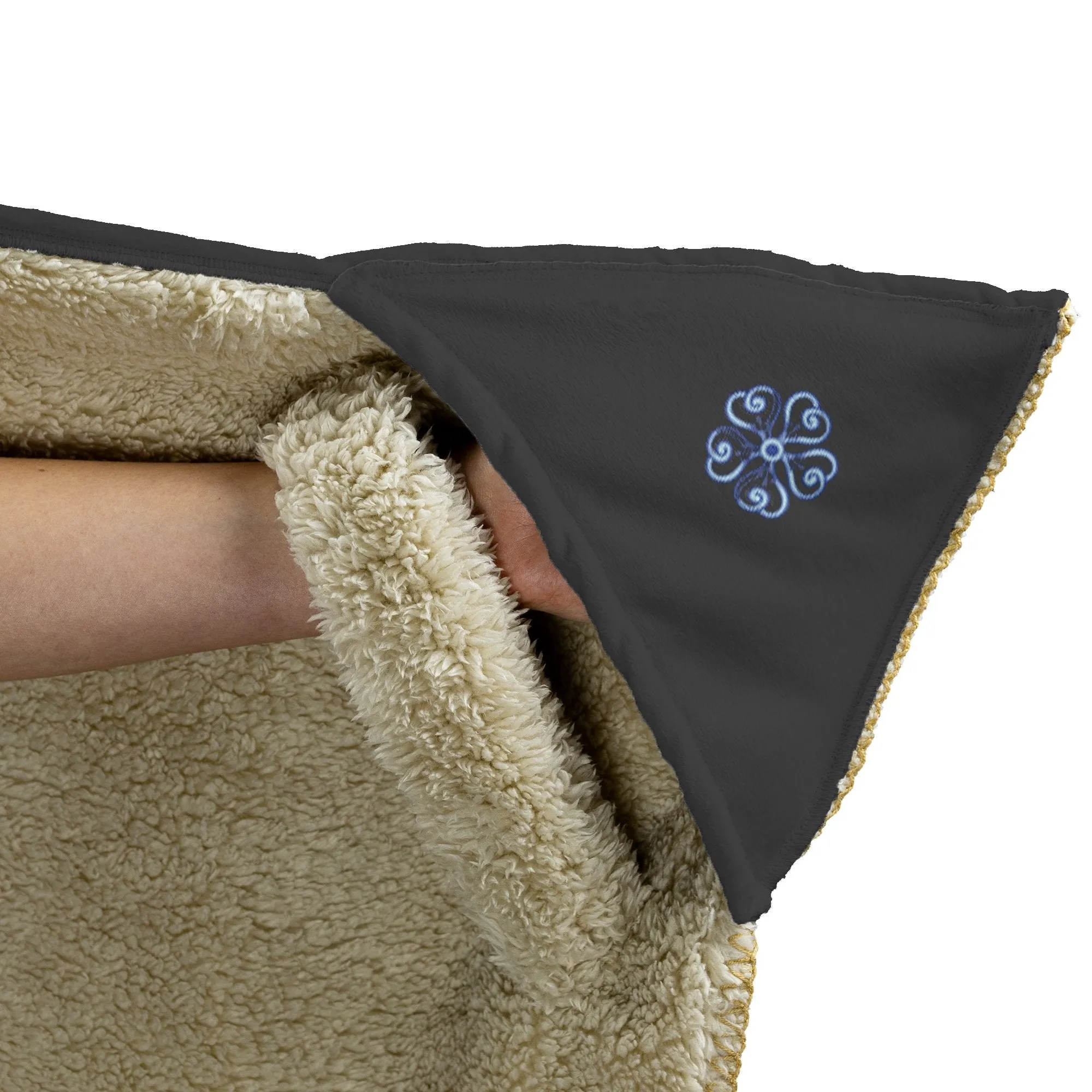 La Pinay Philippines floral design Black - Hooded Blanket
