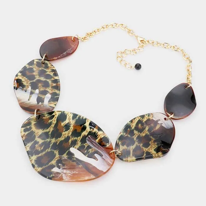 Leopard Patterned Abstract Necklace Set