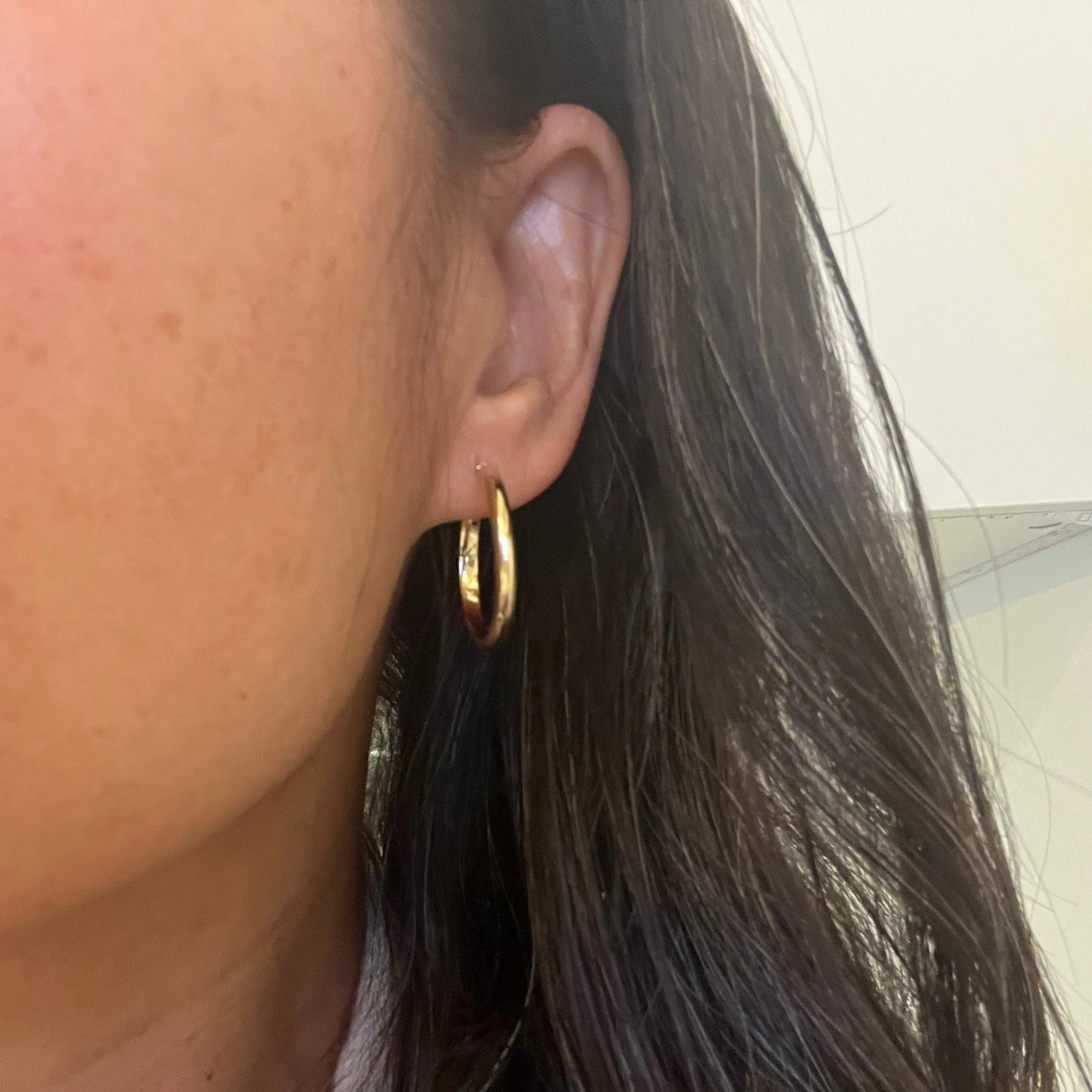 Leslie Simple Gold Hoops-25mm