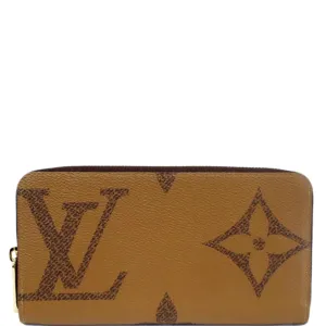 LOUIS VUITTON Giant Monogram Reverse Zippy Wallet Brown