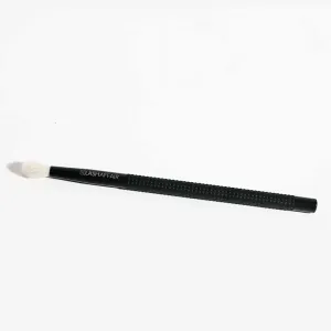 MAGNETIC LASH CLEANSING BRUSH - 20 PACK A total stud with a magnetic personality