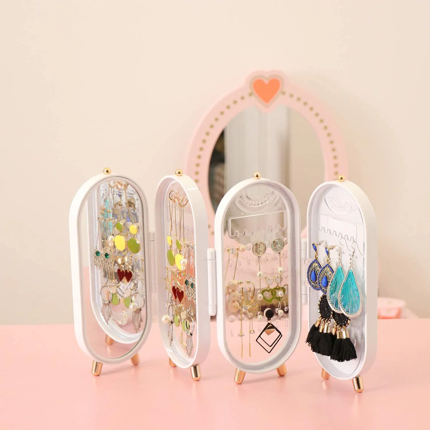 Modern and Spacious Stand Up Jewelry Box