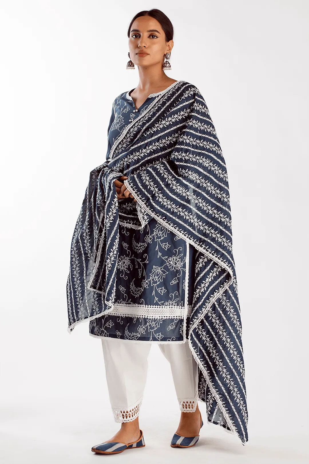 Mulmul Cotton Twilight Navy Kurta With Slim Salwar White