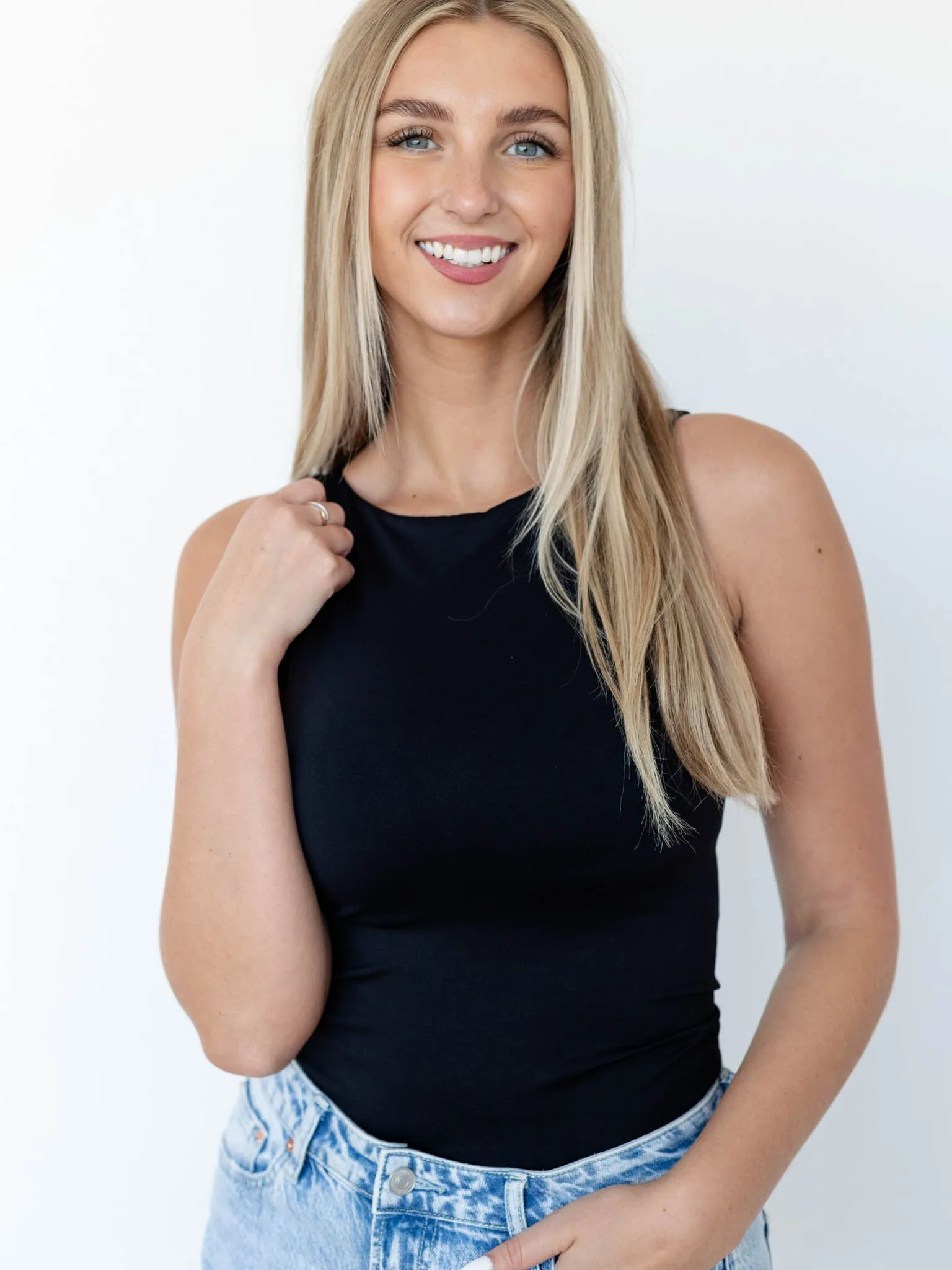 NIKIBIKI Clean Line Boat Neck Tank