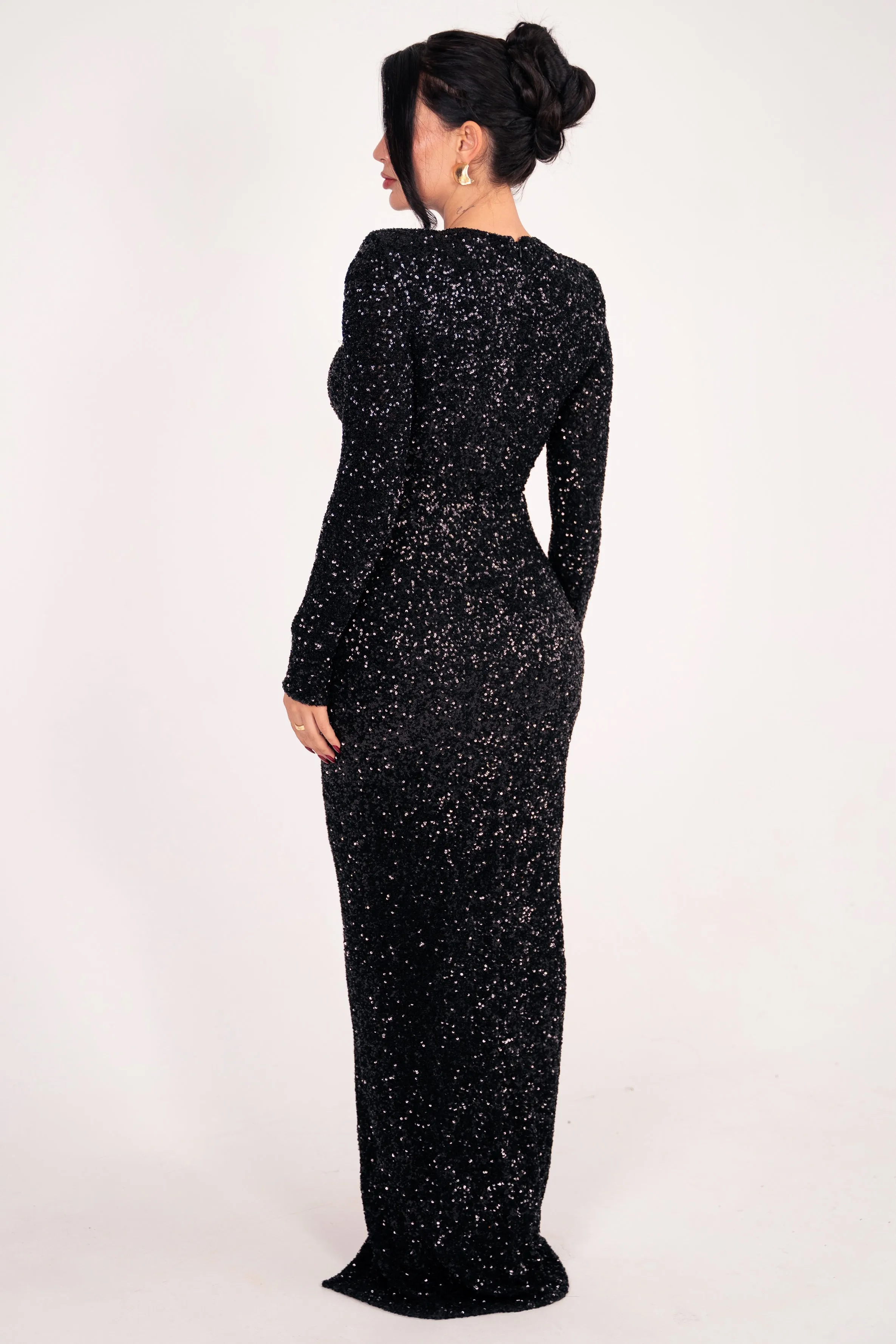Novelle Black Dress
