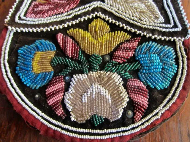 Old Iroquois Beaded Velvet Purse