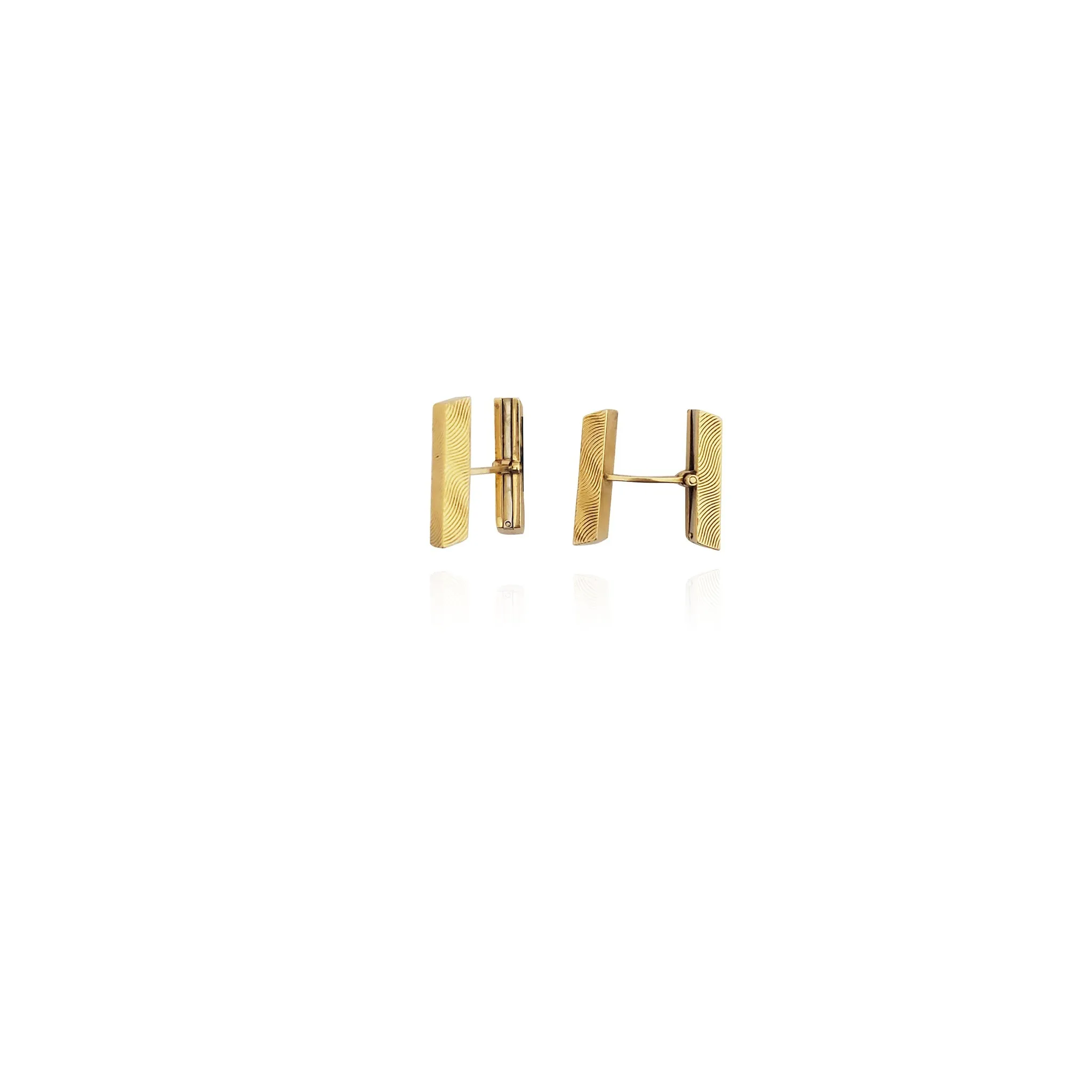 Parallelogram Wave Patterned Cuff Link (18K)