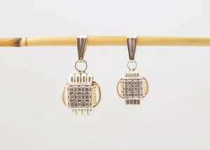 Pendant Knot adorned with CZ