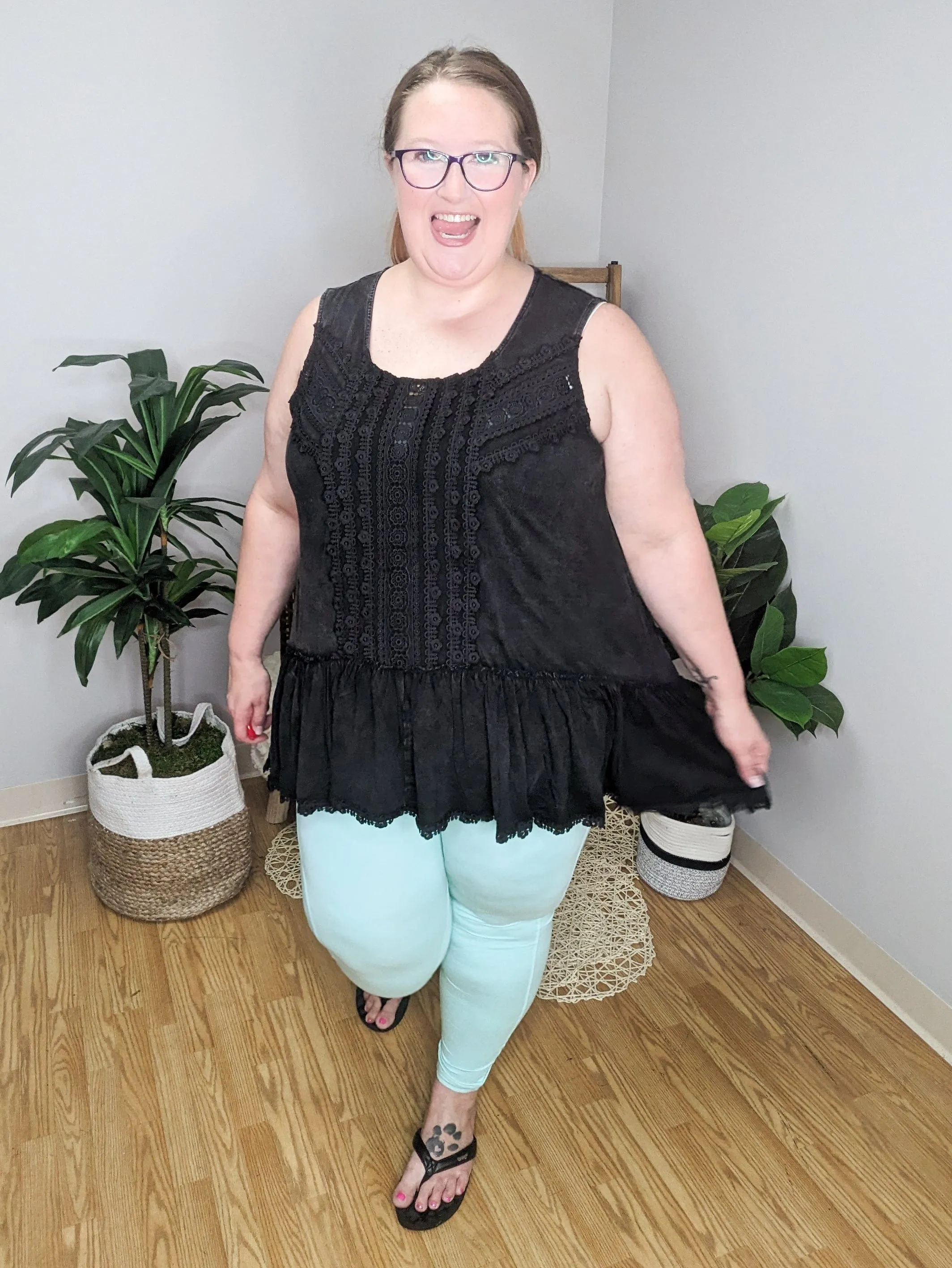 Plus Size "No Crotch Seam" Butter Pocket Leggings