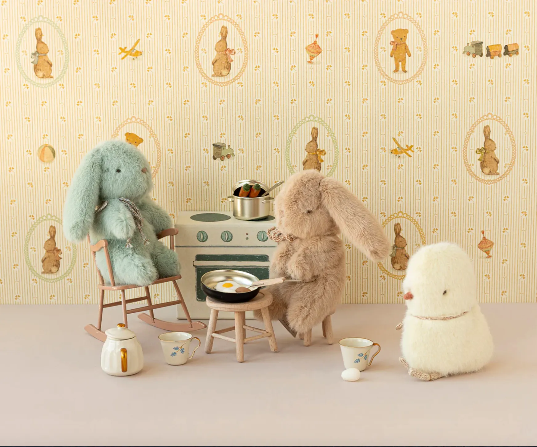 Plush Chicken, Mini
