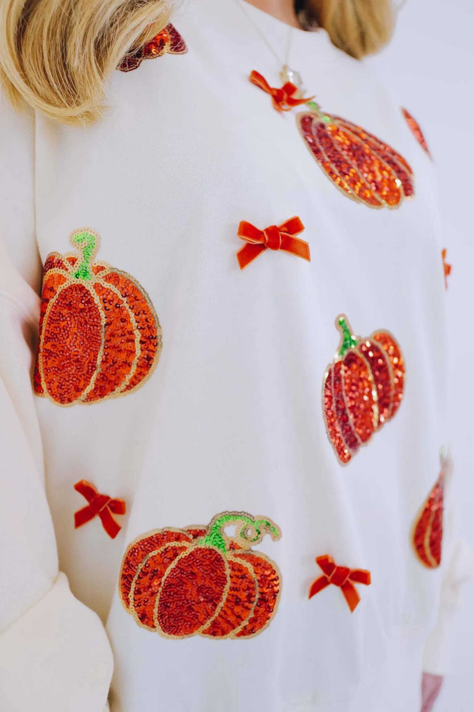 ***Pumpkin Sequin Patch And Bow Adorned Sweatshirt SAMPLE