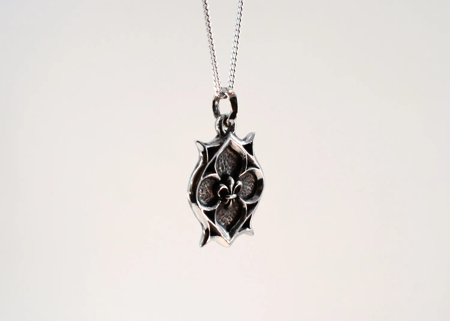Quatrefoil Necklace