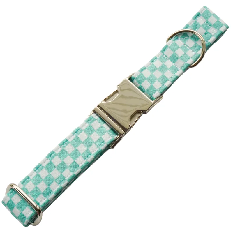 "Check" Me Out Collar