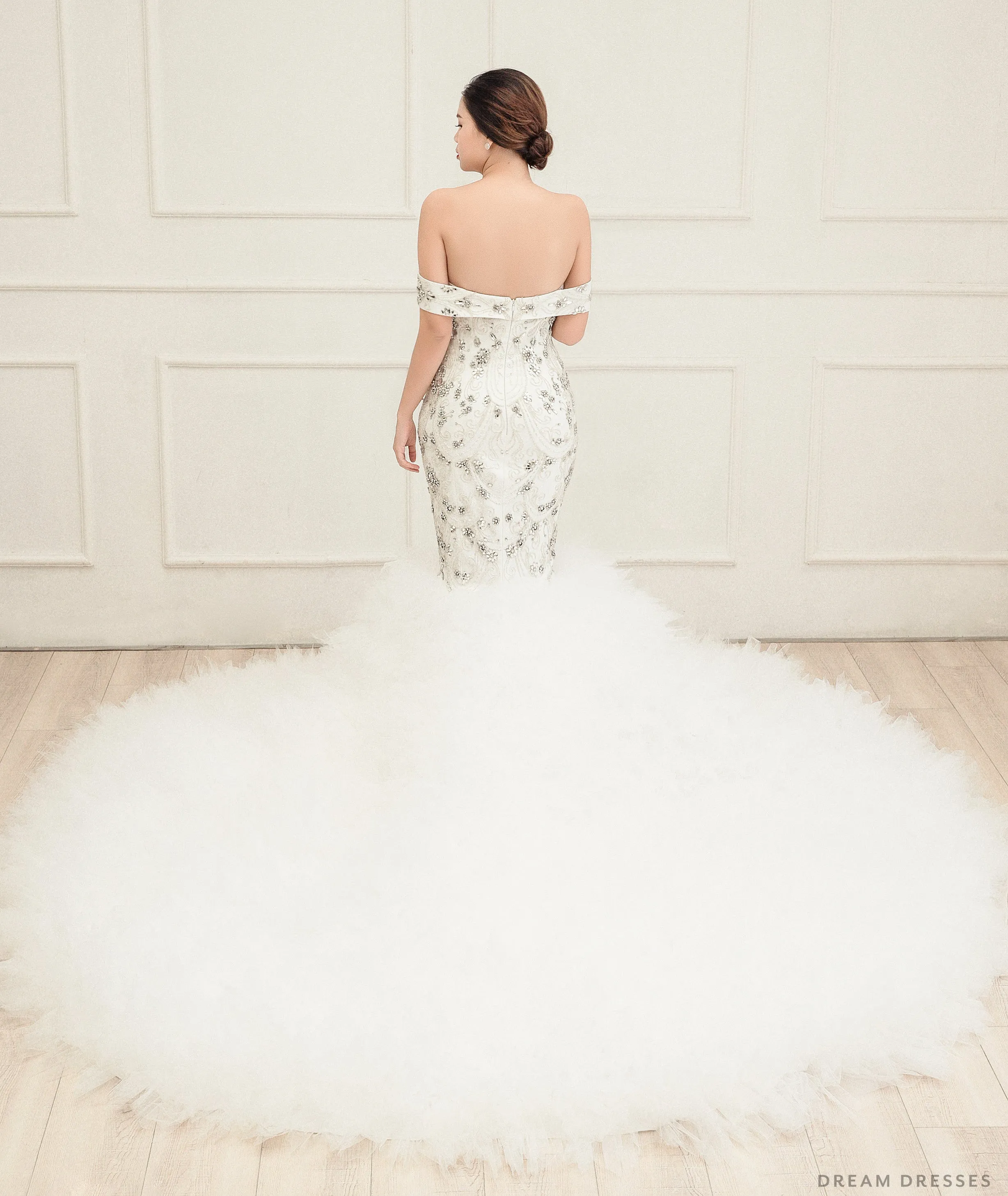Rhinestones Embellished Mermaid Wedding Dress (#Breshawn)