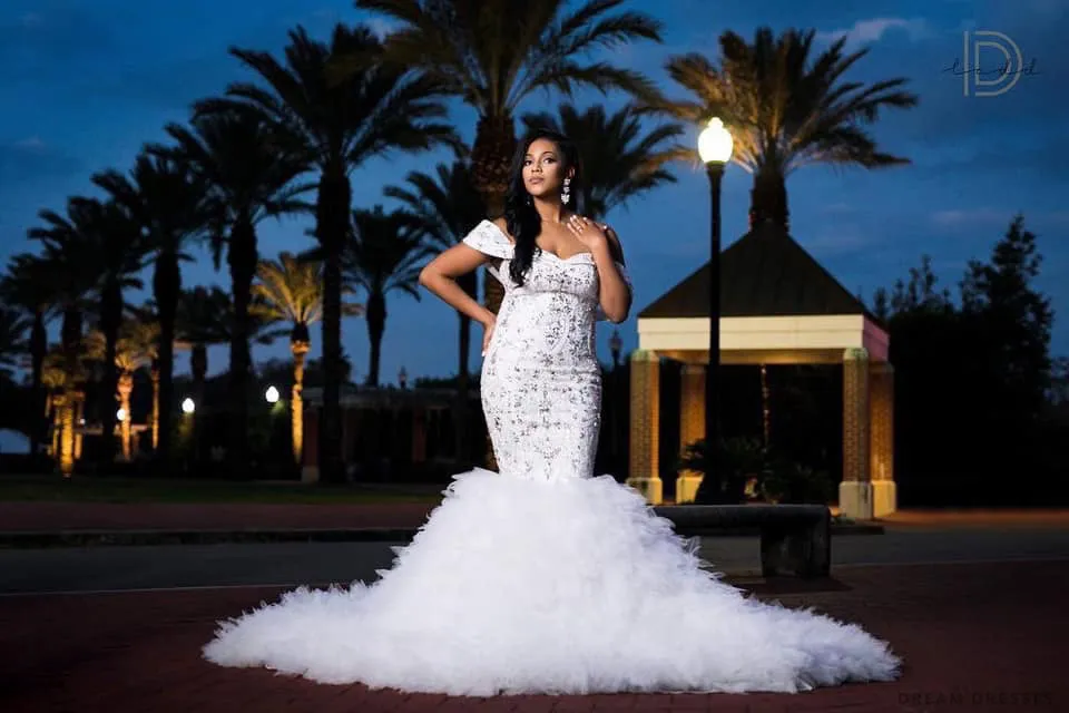 Rhinestones Embellished Mermaid Wedding Dress (#Breshawn)