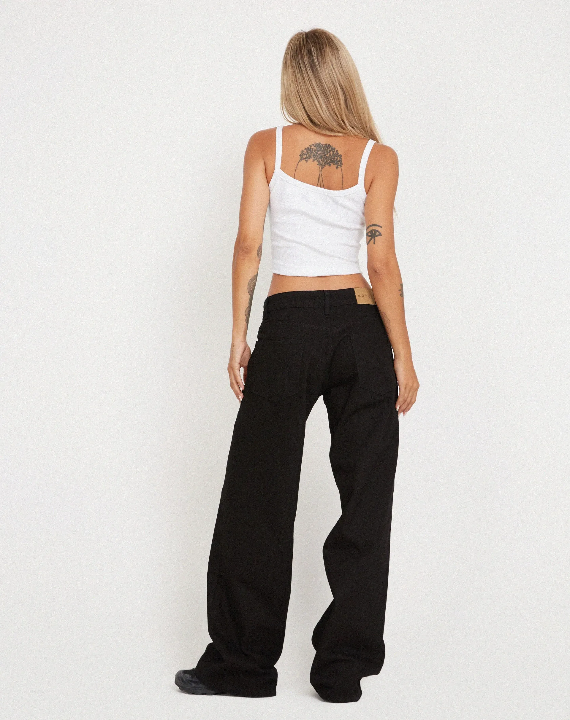 Roomy Extra Wide Low Rise Jeans in Clean Black