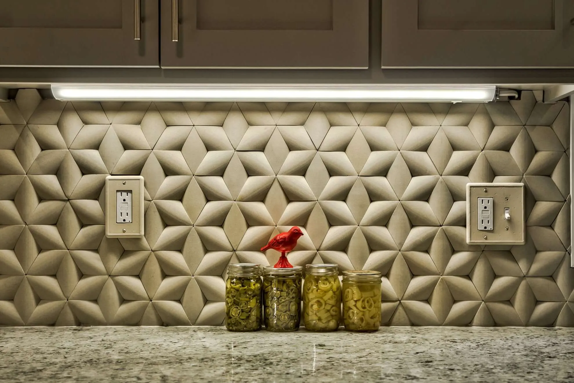 SANDSTONE MINT, PARAGON HEX