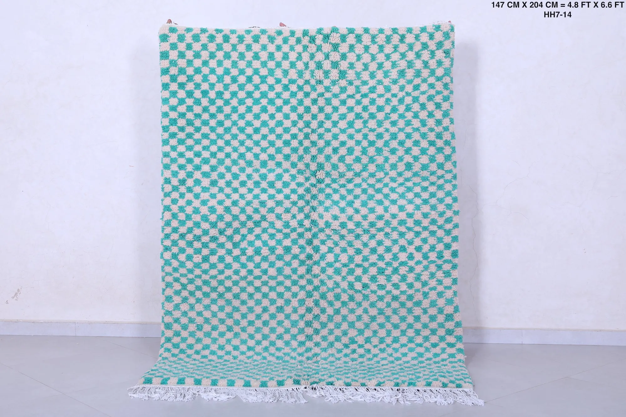 Shaggy Moroccan Green Checkered Rug 4.8 X 6.6 Feet – Handwoven Beauty