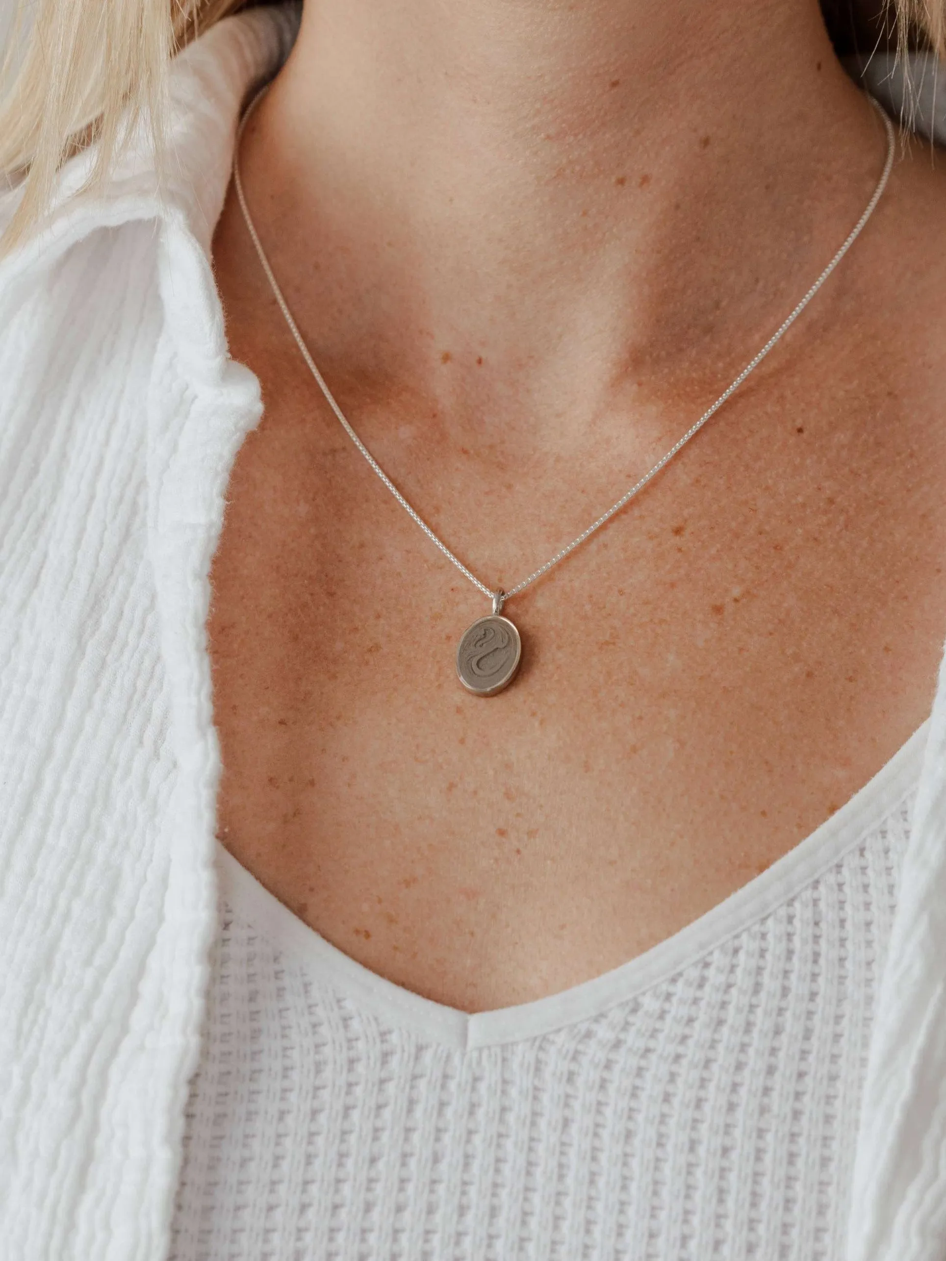 Simple Bail Oval Cremation Necklace in 14K Yellow Gold